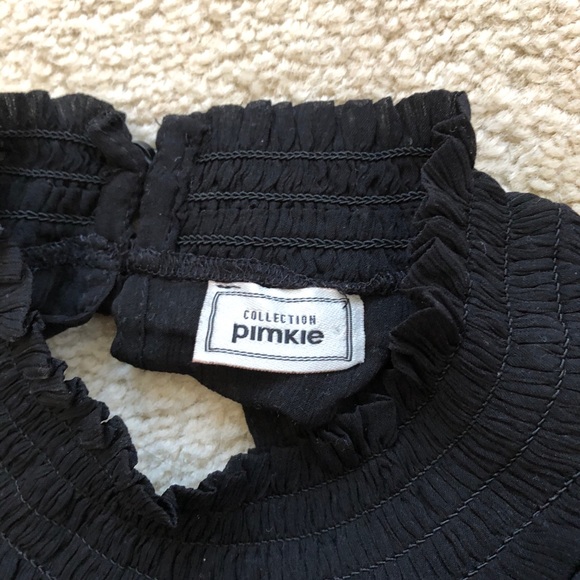 Black ruffle blouse - Small - Picture 5 of 7